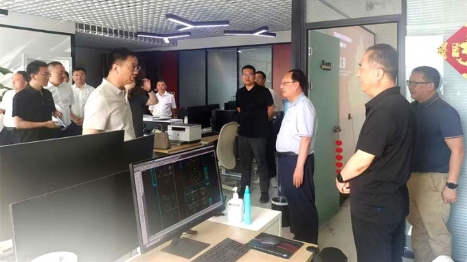 張佩峰一行調(diào)研省建筑設(shè)計(jì)院新疆分公司、省水電設(shè)計(jì)院新疆分公司